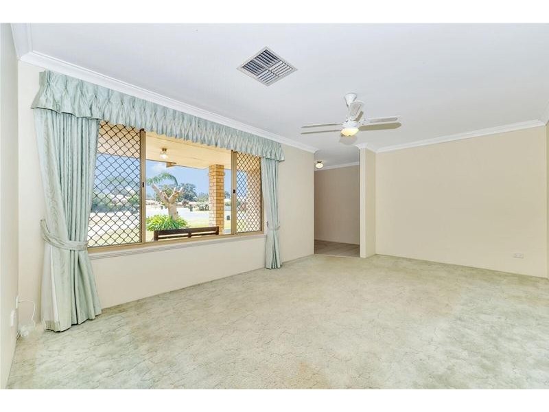 7 Falstaff Close, Greenfields WA 6210