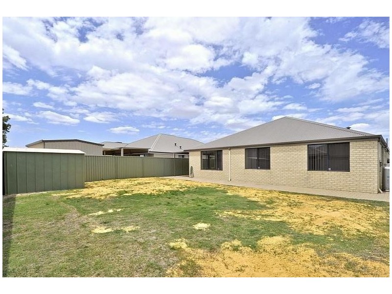 3 Bibbulmun Meander, Ravenswood WA 6208