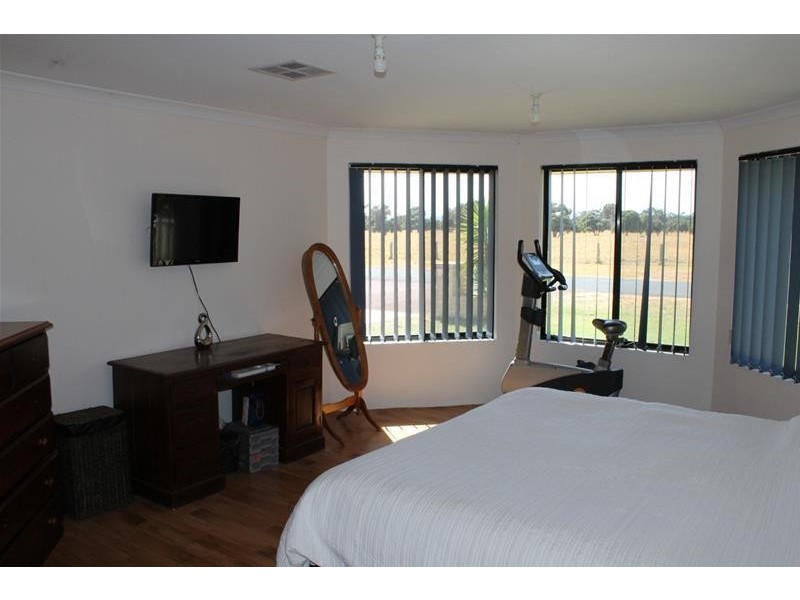 5 Adam Road, Ravenswood WA 6208