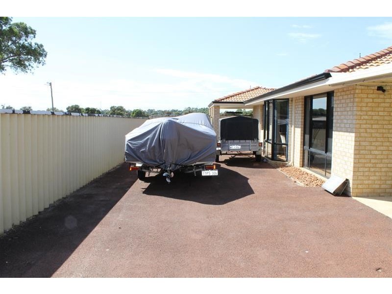 5 Adam Road, Ravenswood WA 6208