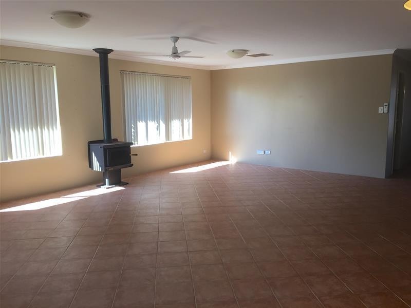 11 Sunset Circle, Pinjarra WA 6208