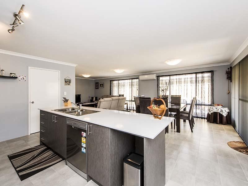 32 Greenacre Street, Pinjarra WA 6208