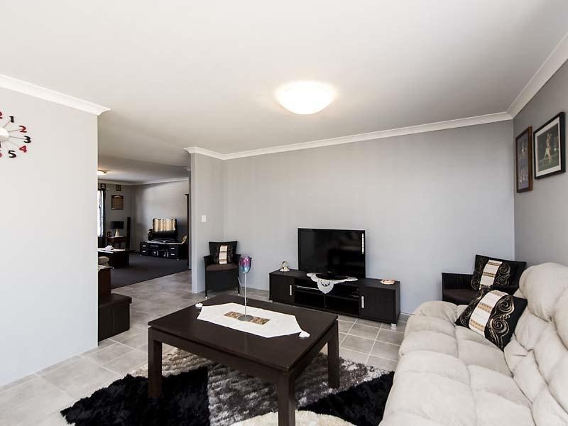 32 Greenacre Street, Pinjarra WA 6208