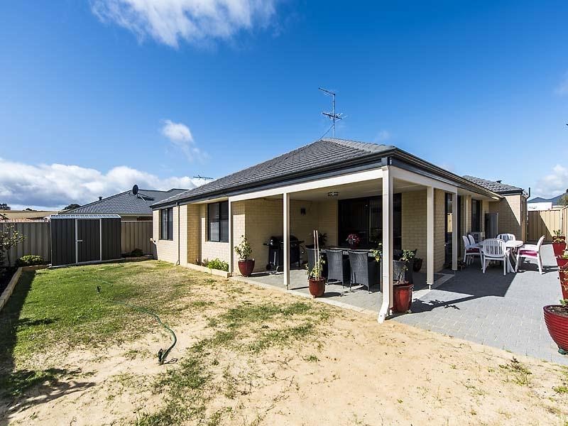 32 Greenacre Street, Pinjarra WA 6208