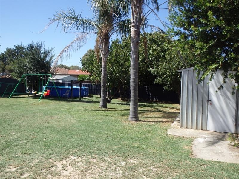 12 Nuytsia Place, Pinjarra WA 6208