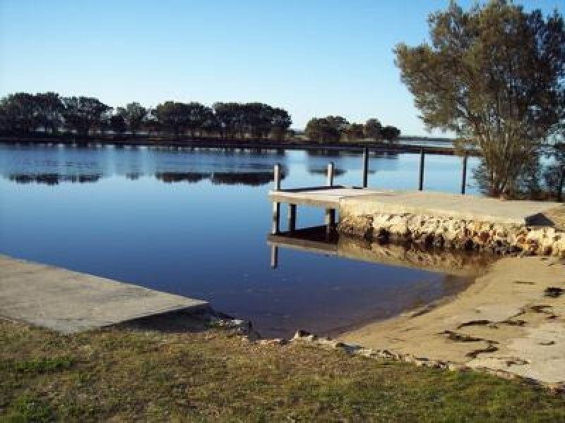 79 Murray Waters Boulevard, South Yunderup WA 6208