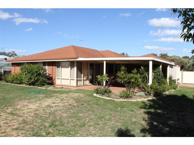 120 South Yunderup Road, South Yunderup WA 6208