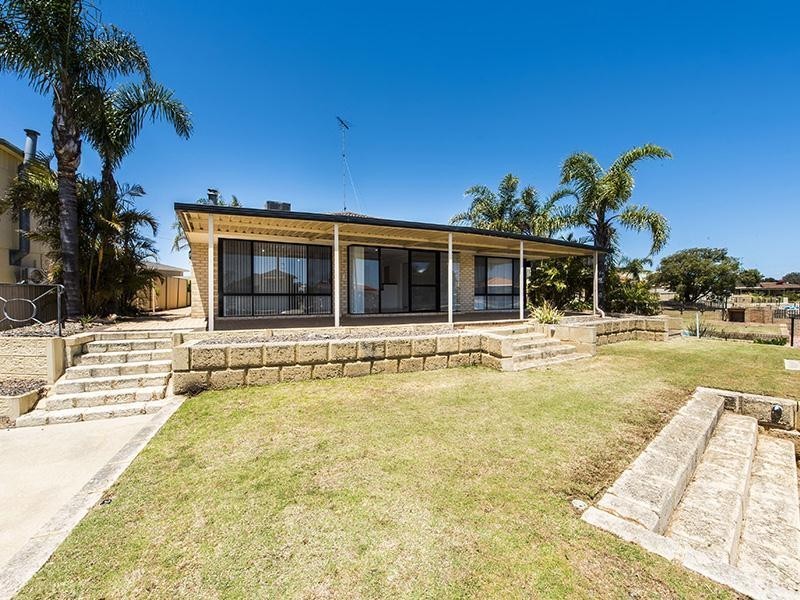 11 Oomoo Place, South Yunderup WA 6208
