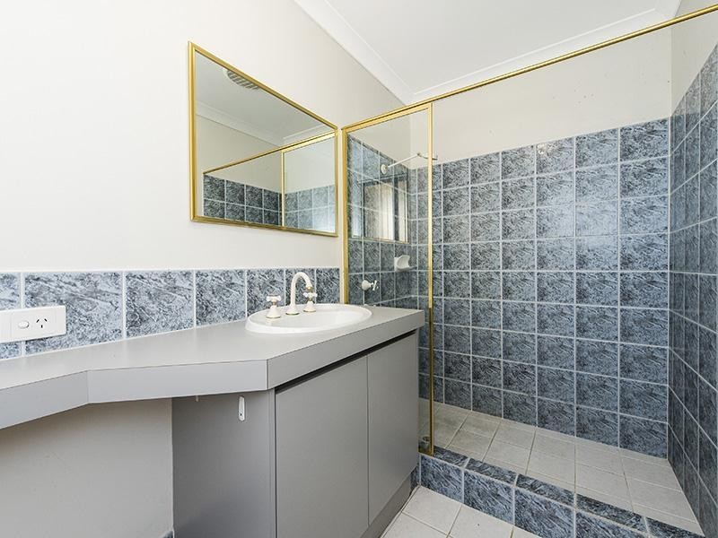 11 Oomoo Place, South Yunderup WA 6208