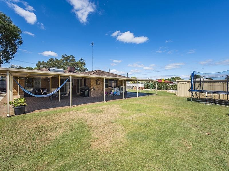 26 Kingfisher Drive, North Yunderup WA 6208