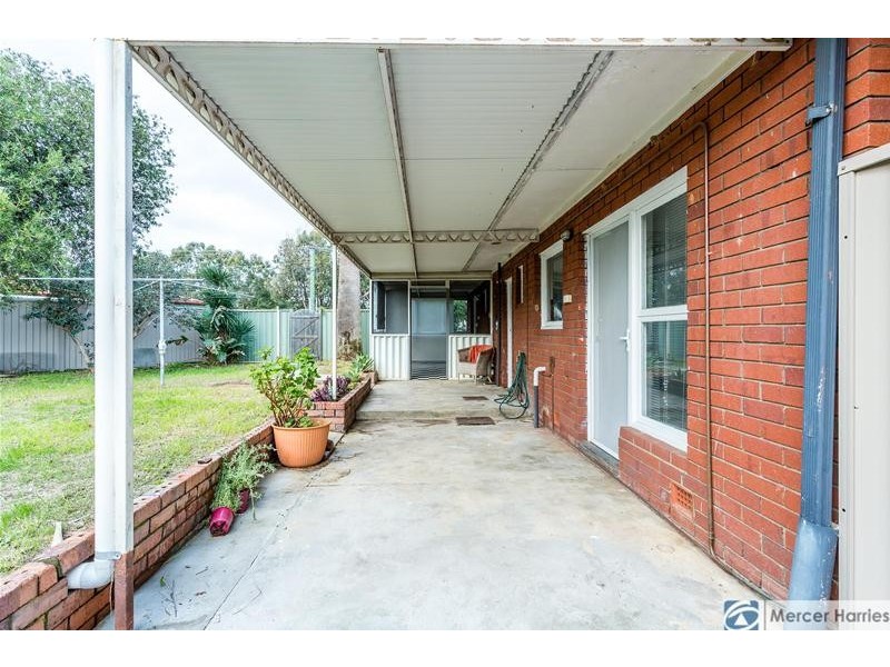 2 Sear Street, Pinjarra WA 6208