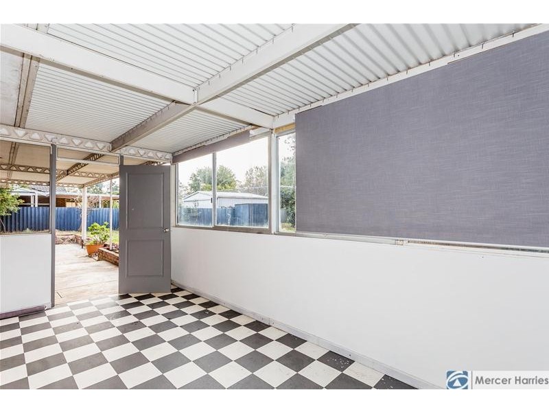 2 Sear Street, Pinjarra WA 6208