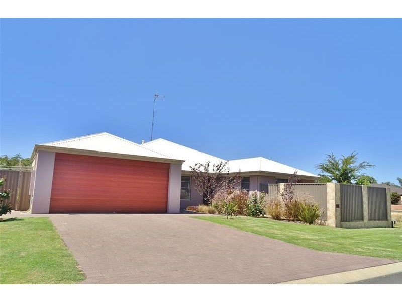 9 Harrison Way, Waroona WA 6215