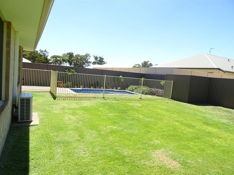 9 Harrison Way, Waroona WA 6215