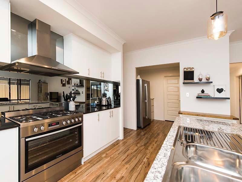 45 Hampton Road, Pinjarra WA 6208