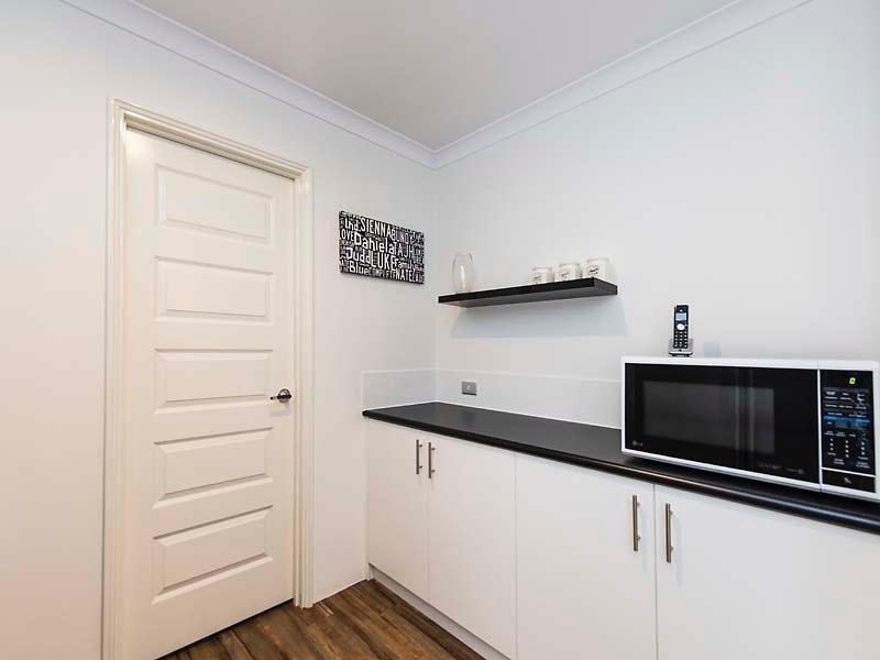 45 Hampton Road, Pinjarra WA 6208