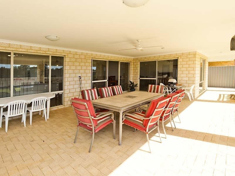 35 Purcell Gardens, South Yunderup WA 6208
