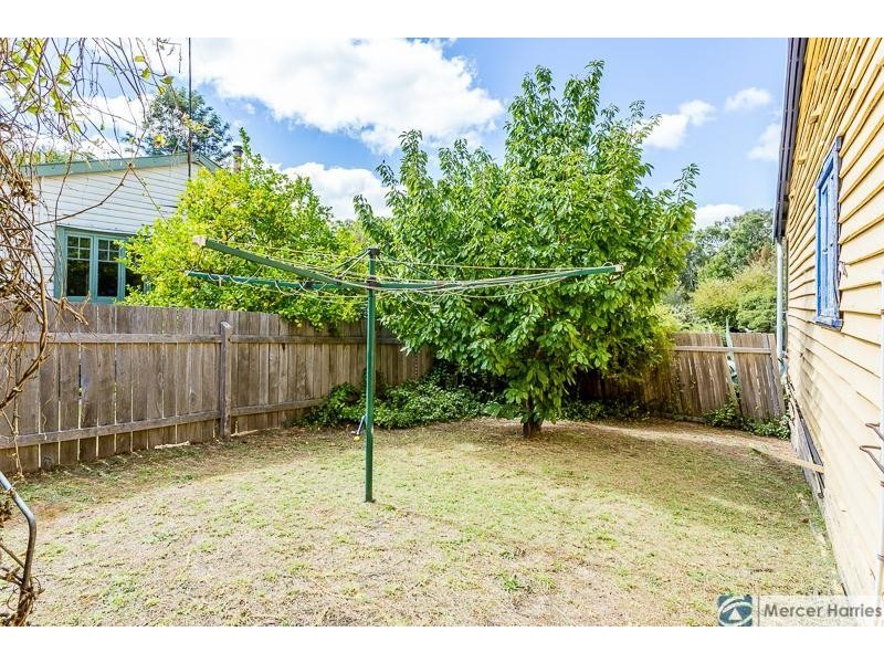 17  Marginata Crescent, Dwellingup WA 6213