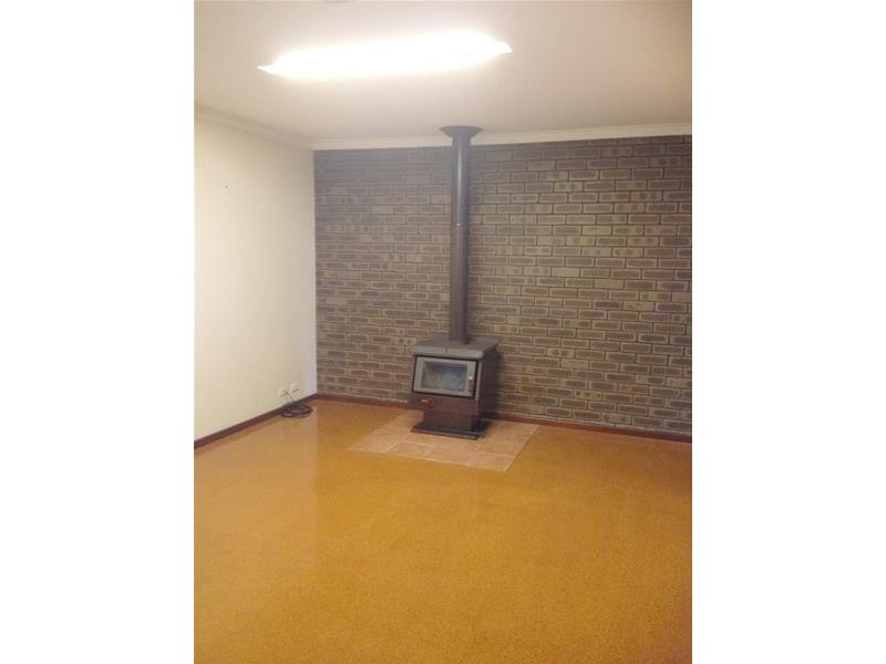 31 Alexander Drive, Waroona WA 6215