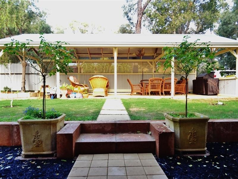 8 Knight Place, Waroona WA 6215