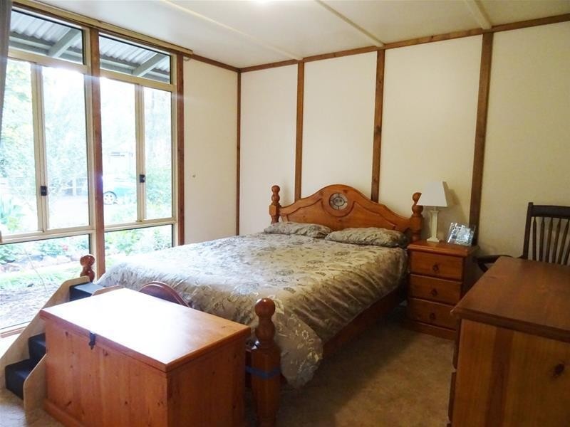 8 Knight Place, Waroona WA 6215