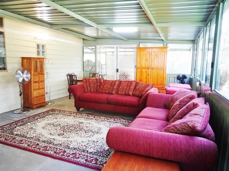 8 Knight Place, Waroona WA 6215