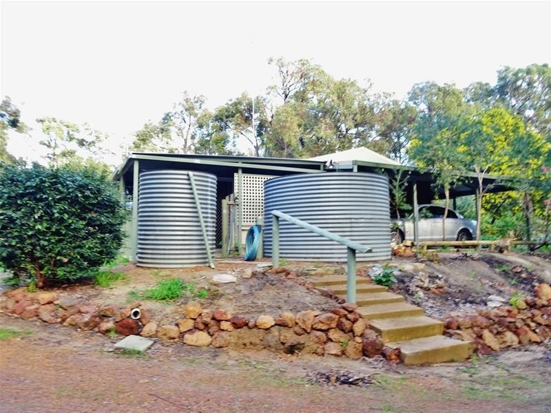 8 Knight Place, Waroona WA 6215