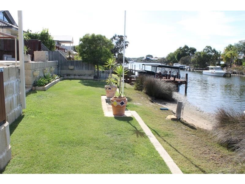 48 Banksia Terrace, South Yunderup WA 6208