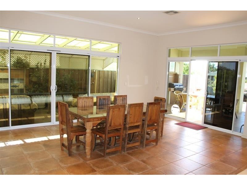 48 Banksia Terrace, South Yunderup WA 6208