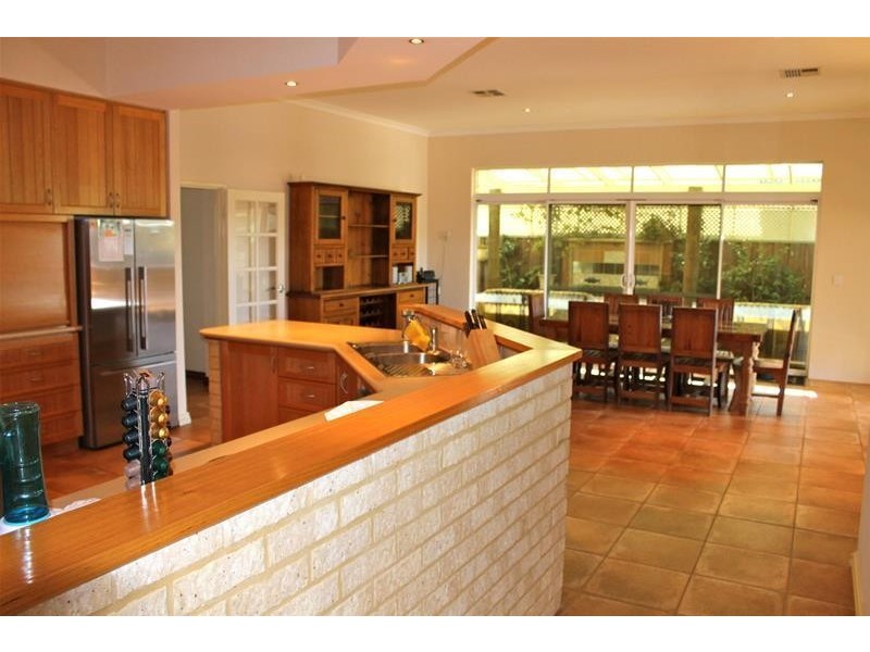 48 Banksia Terrace, South Yunderup WA 6208