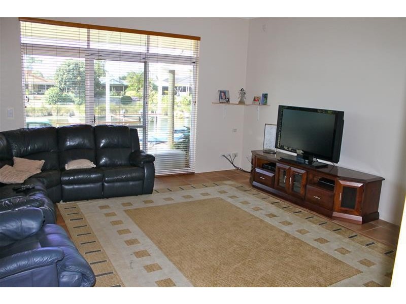 48 Banksia Terrace, South Yunderup WA 6208