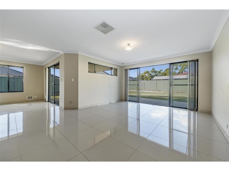 14 Chestnut Street, Pinjarra WA 6208