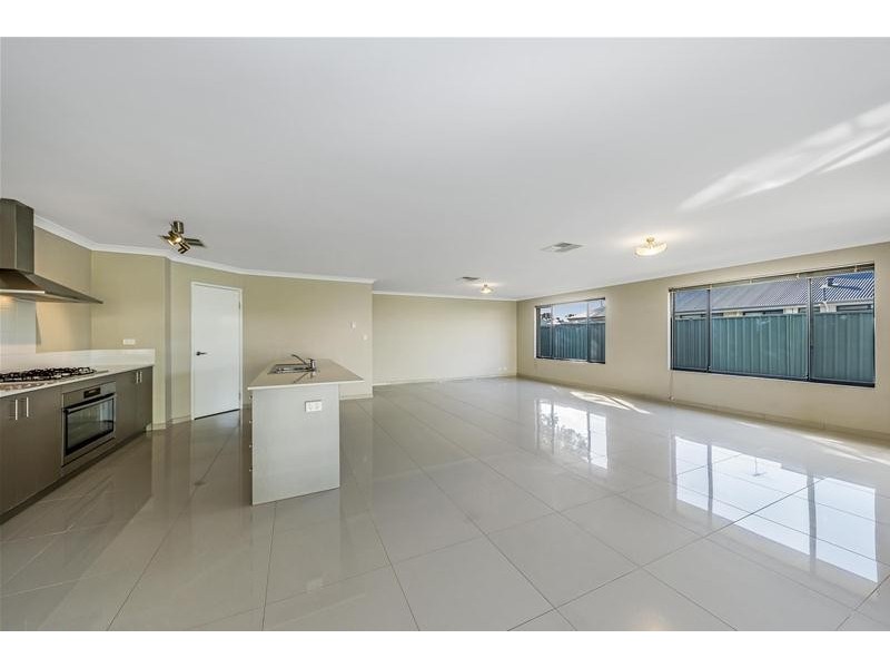 14 Chestnut Street, Pinjarra WA 6208