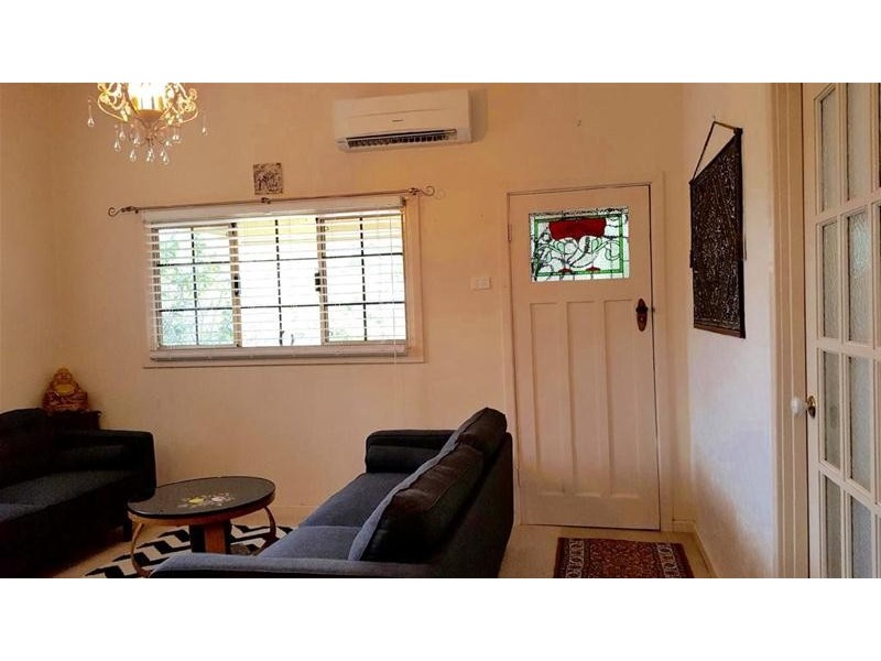 104 Fouracre Street, Waroona WA 6215