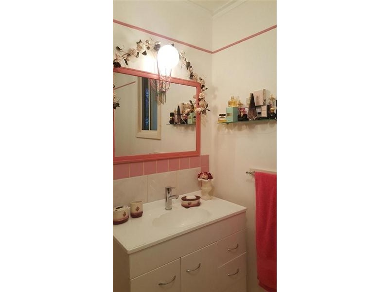 104 Fouracre Street, Waroona WA 6215