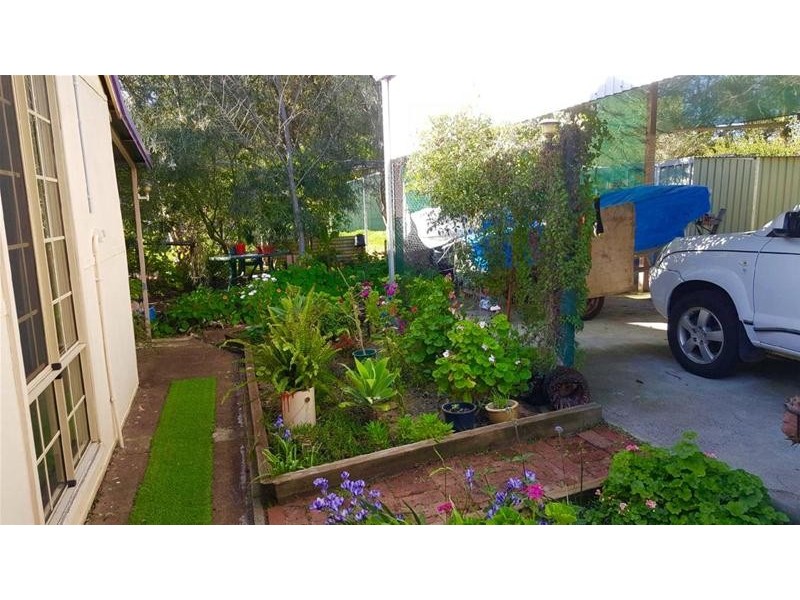 104 Fouracre Street, Waroona WA 6215