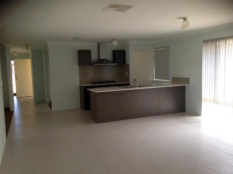 24 Blair Street, South Yunderup WA 6208