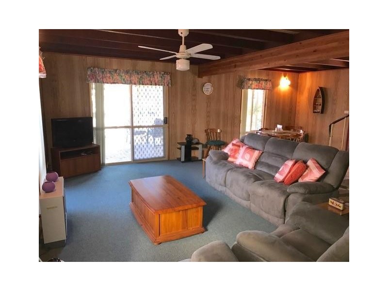 21 Woolah Place, South Yunderup WA 6208