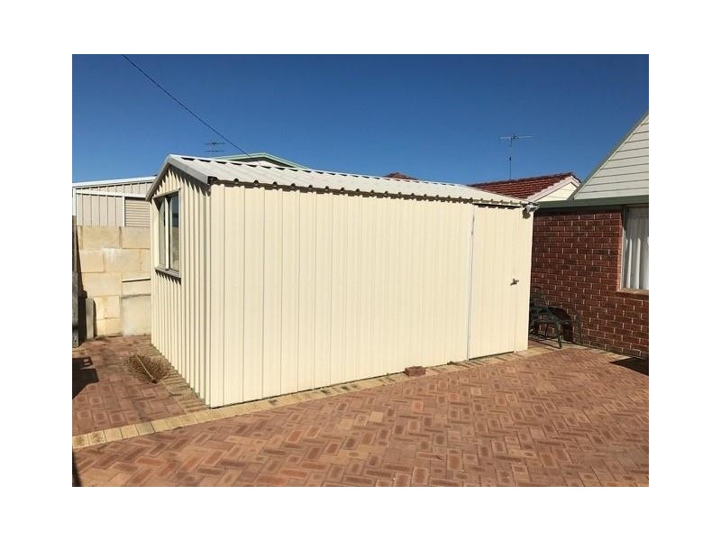 21 Woolah Place, South Yunderup WA 6208