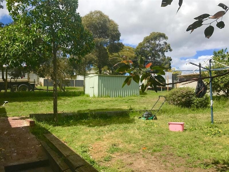 42 South West Highway, Waroona WA 6215