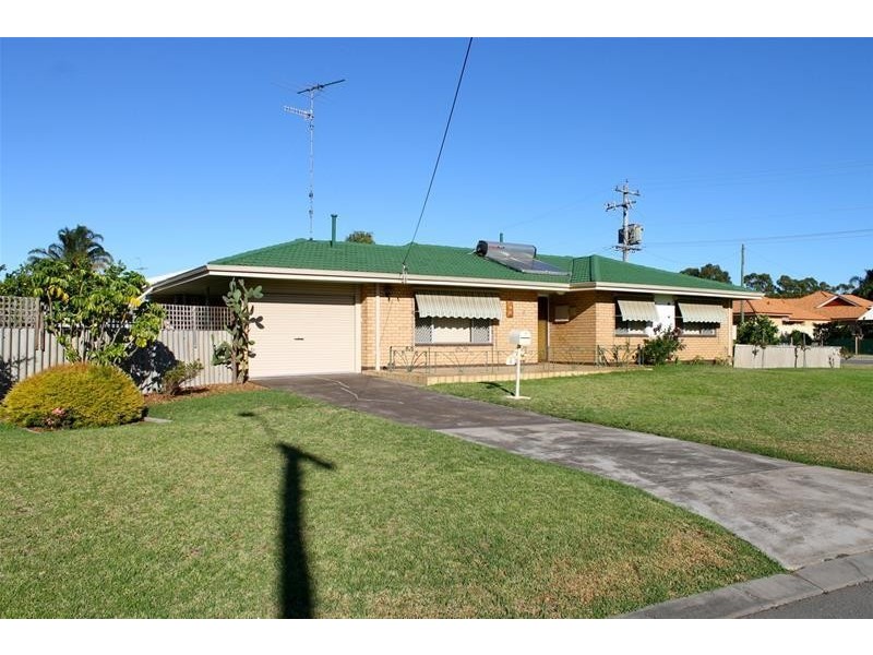 2 Peter Street, Pinjarra WA 6208