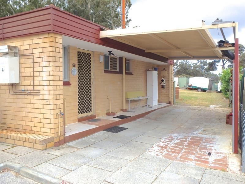 8/5 Uldina Place, Pinjarra WA 6208