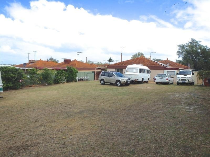 8/5 Uldina Place, Pinjarra WA 6208