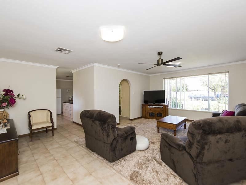 9 Cowen Street, Pinjarra WA 6208