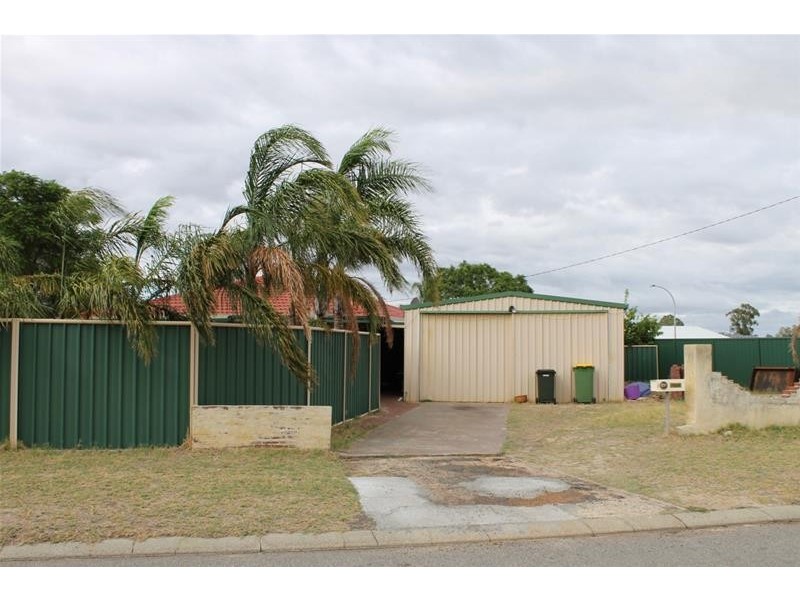 2 Nuytsia Place, Pinjarra WA 6208