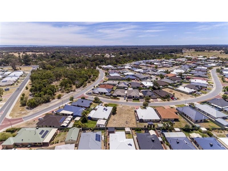 6 Bibbulmun Meander, Ravenswood WA 6208