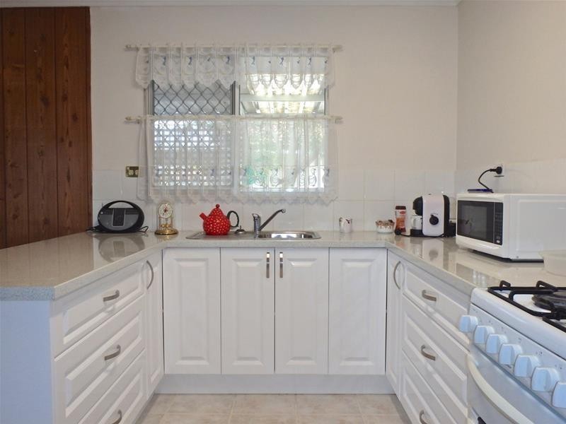 3 Hakea Place, Pinjarra WA 6208