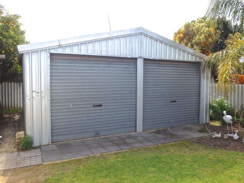 3 Hakea Place, Pinjarra WA 6208