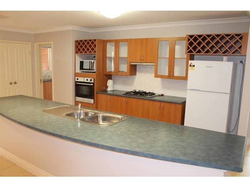 16 Pateman Place, South Yunderup WA 6208