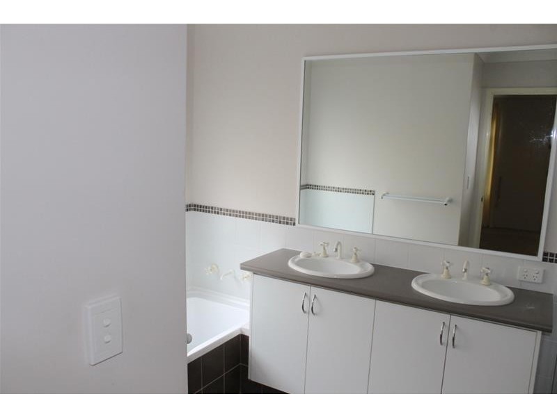 16 Pateman Place, South Yunderup WA 6208